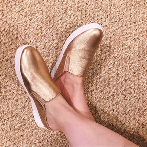 Vionic Rose Gold Slip On Casual Sneakers